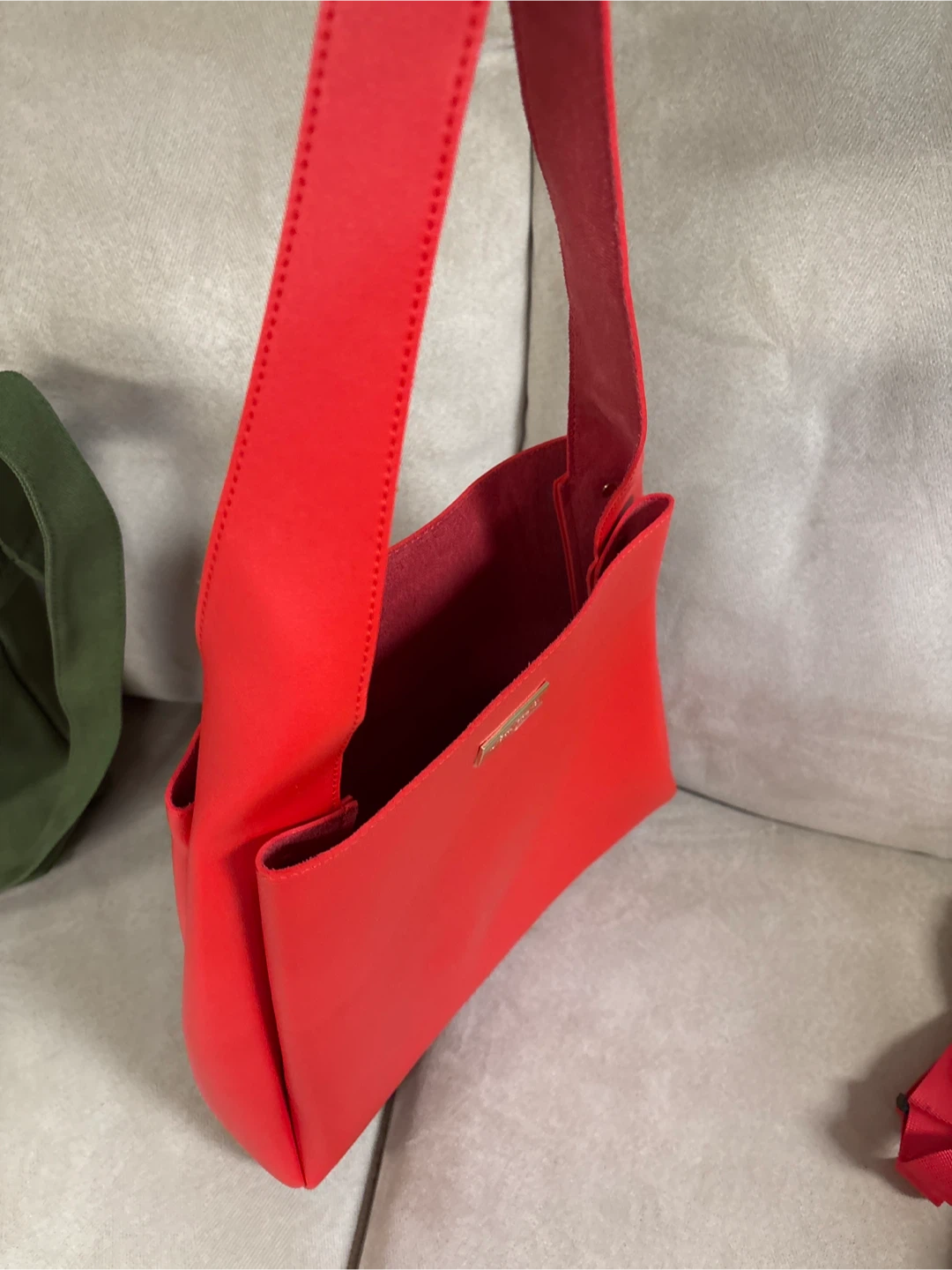 Variety of Shoulder Bags - photo 3
