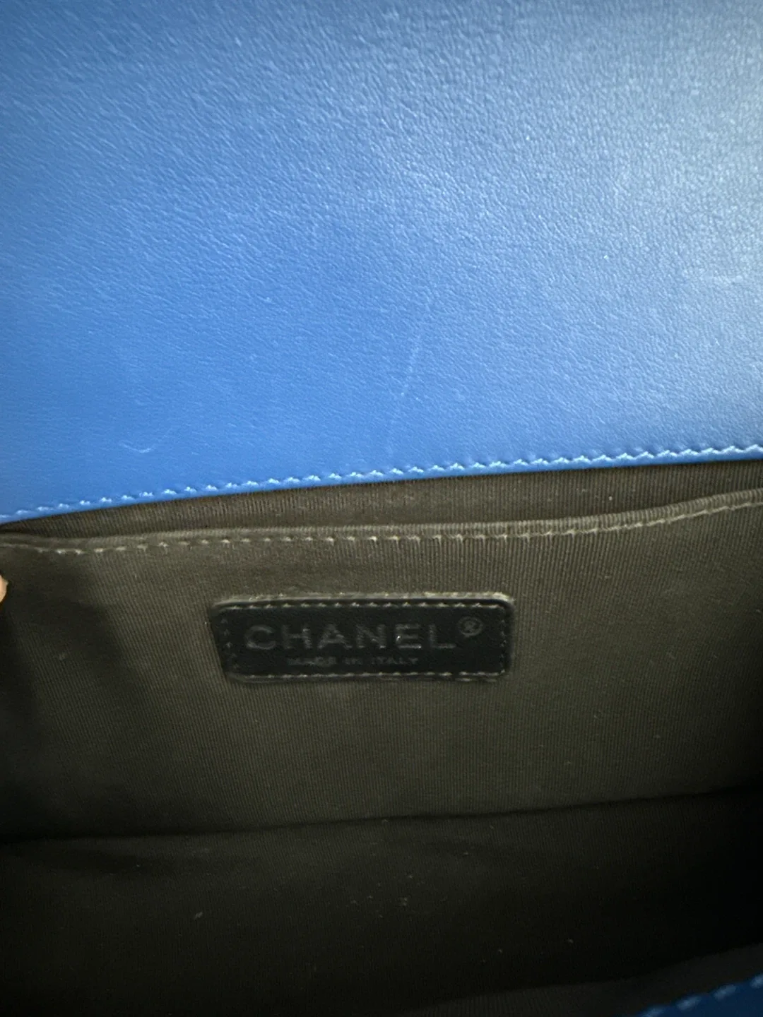Chanel Blue Boy Bag image indicator(3)