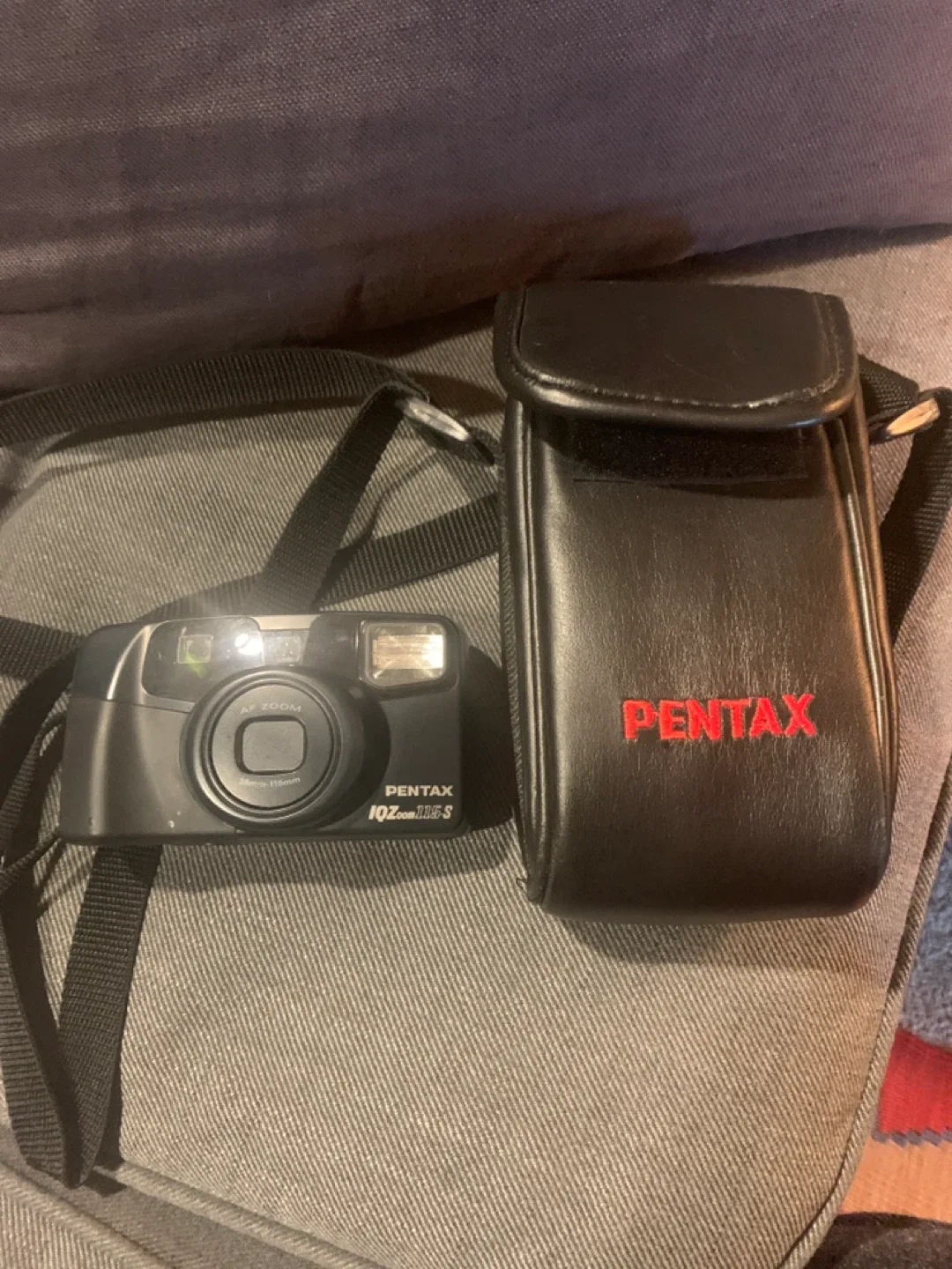 VINTAGE Pentax IQZoom 115-S 38-115mm Film Camera thumbnail