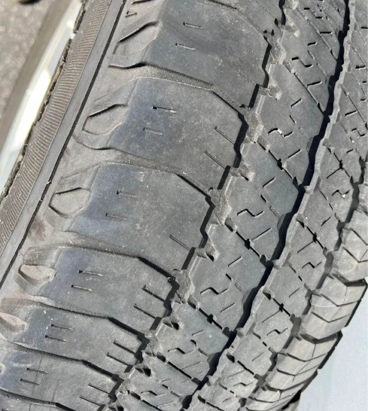 Set of 4 Goodyear Wrangler SR-A Tires image indicator(5)