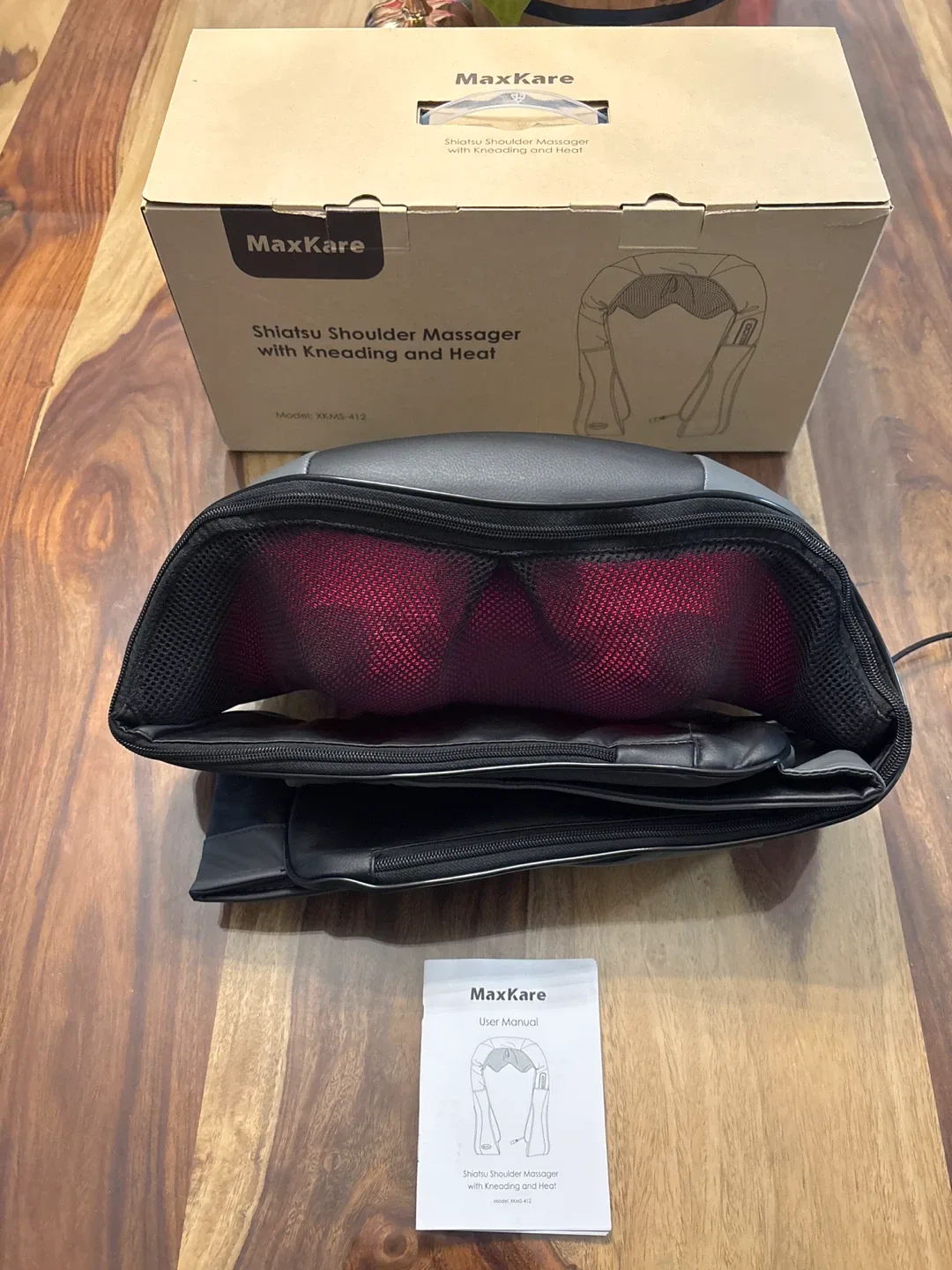 MaxKare Shiatsu Shoulder Massager with Kneading & Heat image indicator(2)