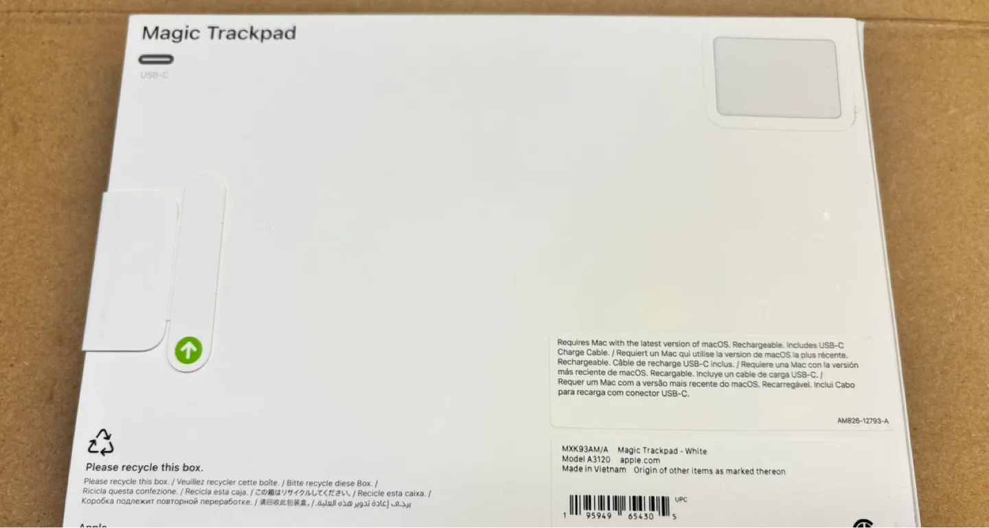 New ✨ Apple Magic Trackpad (USB-C) - White image indicator(2)