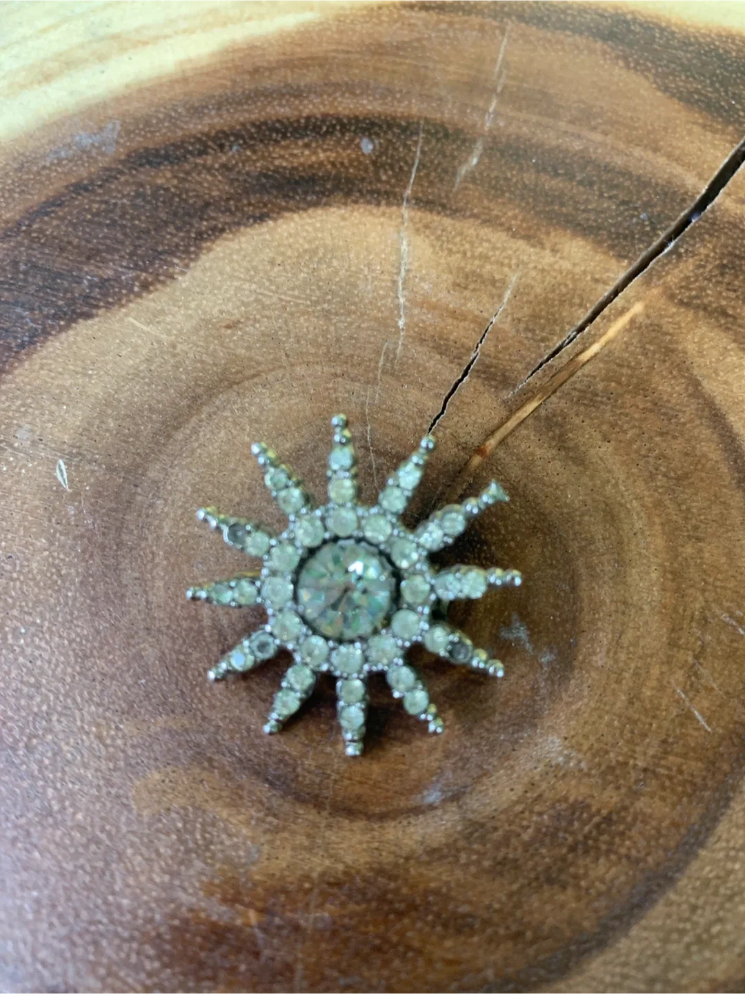 Vintage Sunburst Brooch 🧡 image indicator(3)