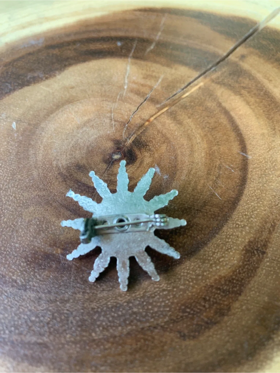 Vintage Sunburst Brooch 🧡 image indicator(2)