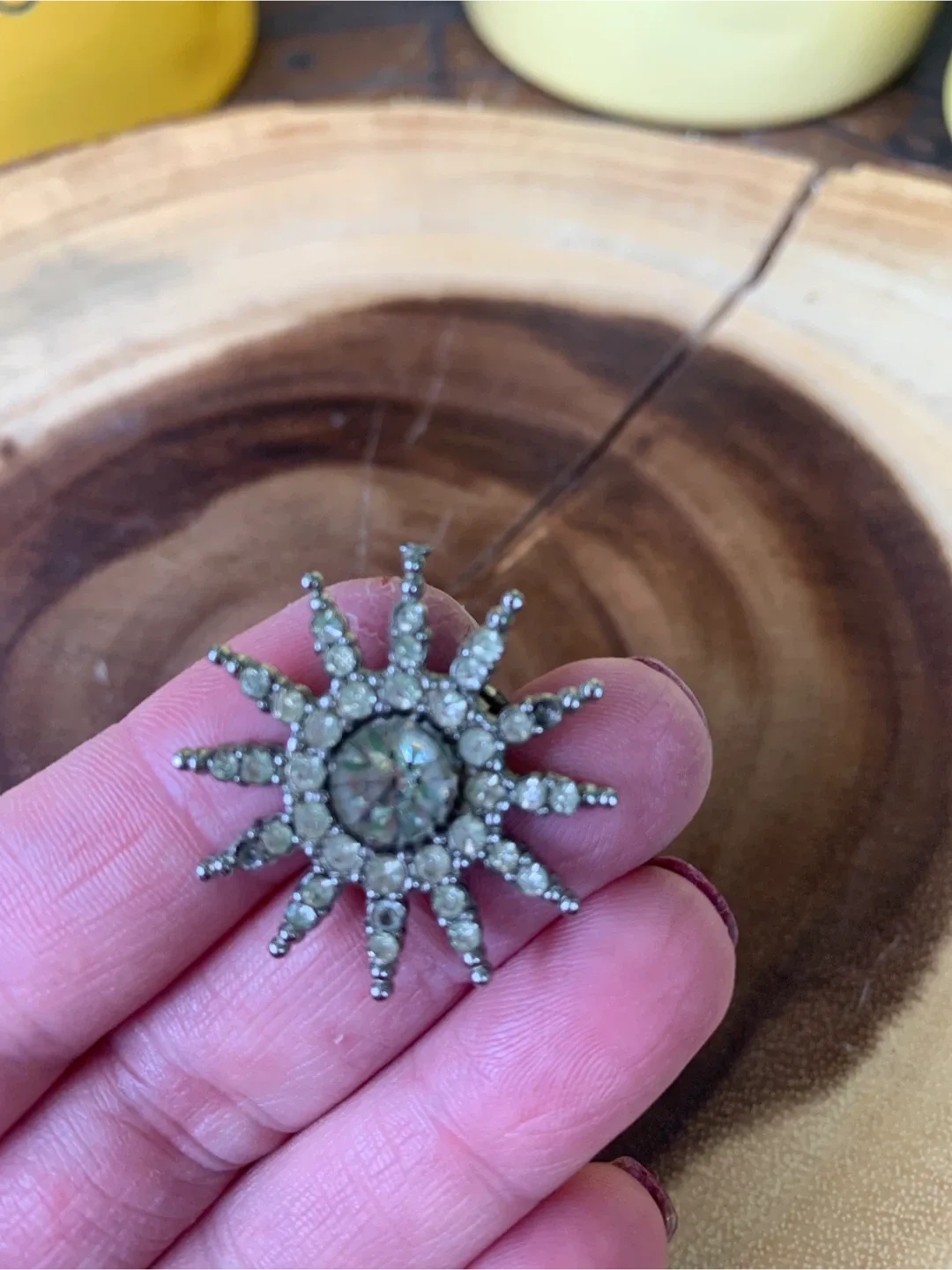 Vintage Sunburst Brooch 🧡 image indicator(7)