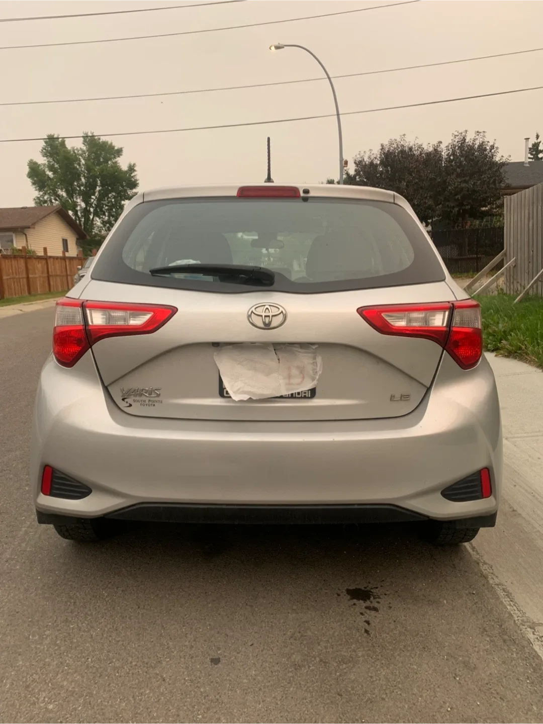 Silver Toyota Yaris Hatchback image indicator(7)