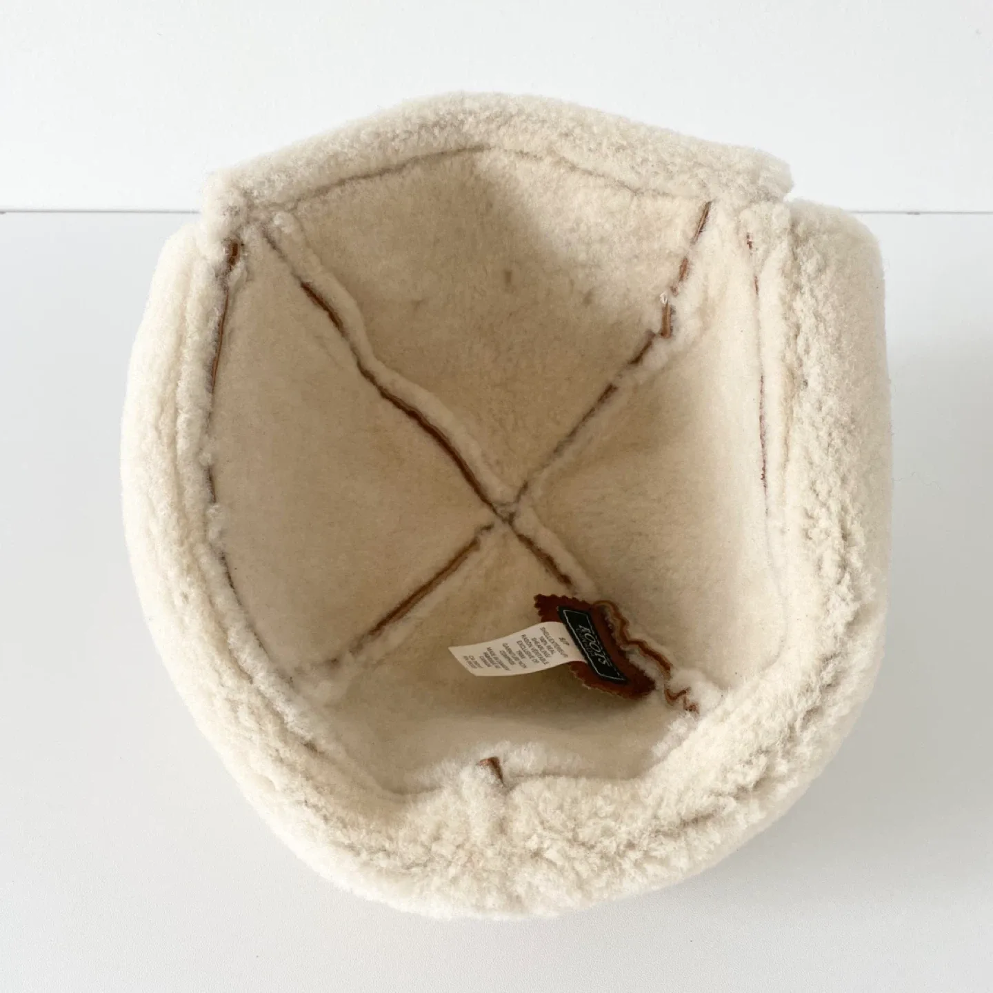 Roots Shearling Aviator Hat image indicator(8)