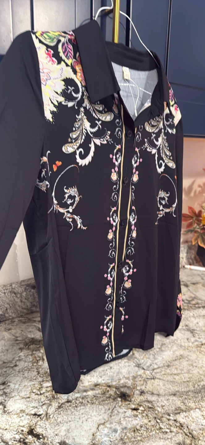 Women Shirt $10 per shirt check more pictures - photo 3