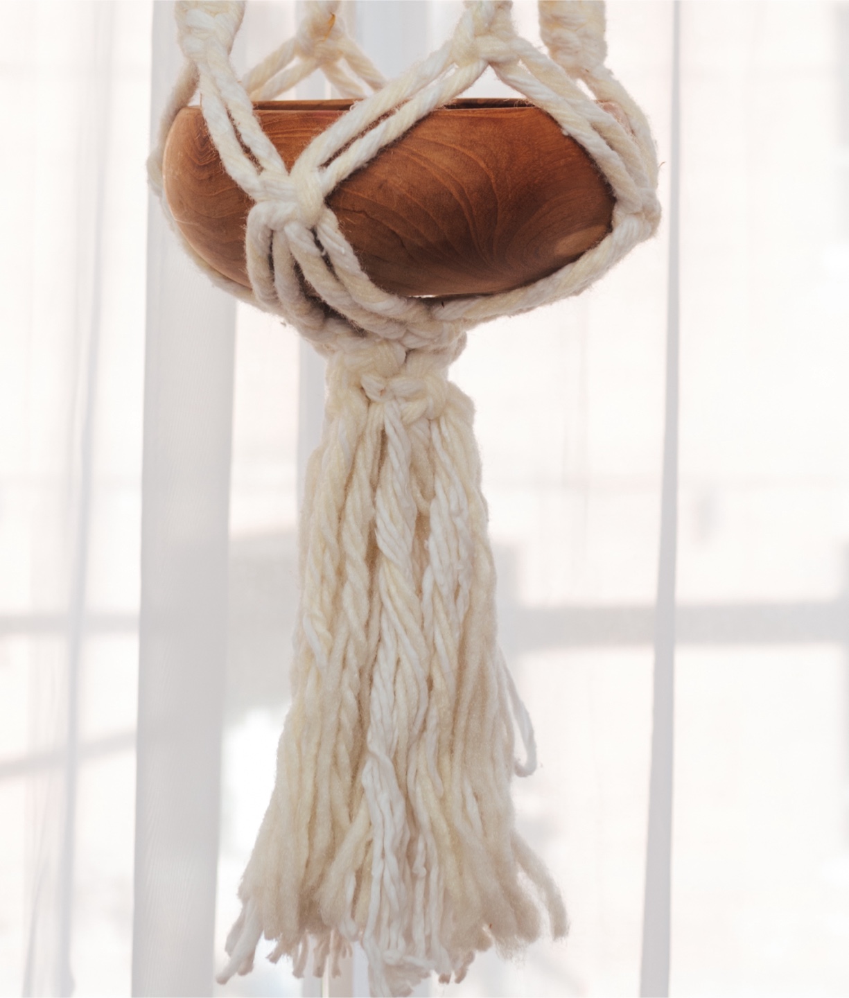 Large Boho Vintage Macrame Plant Holder 🍃 - photo 2