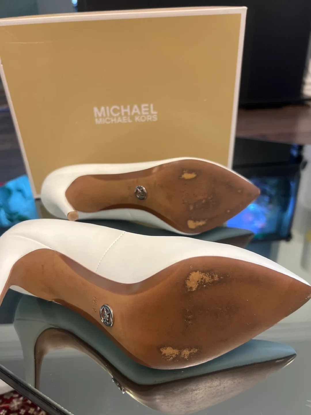 Michael Kors Claire Pump Heels - Size 6.5M - Optic White image indicator(4)