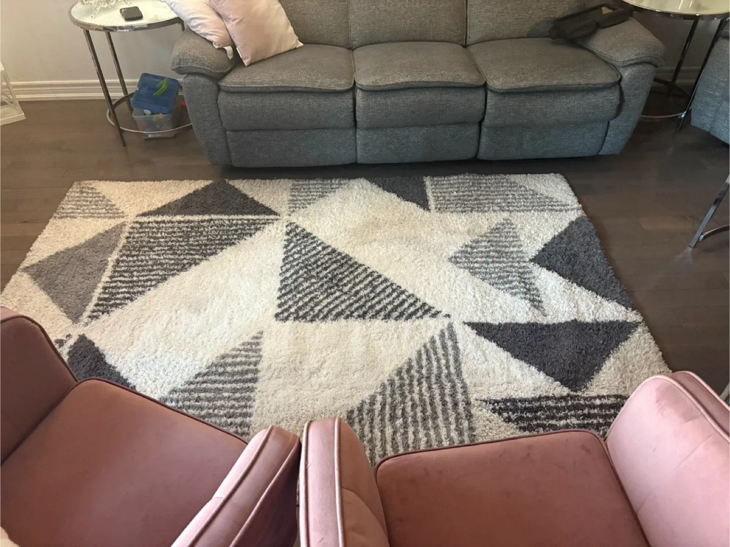 Geometric Pattern Shag Rug - Grey & White image indicator(3)