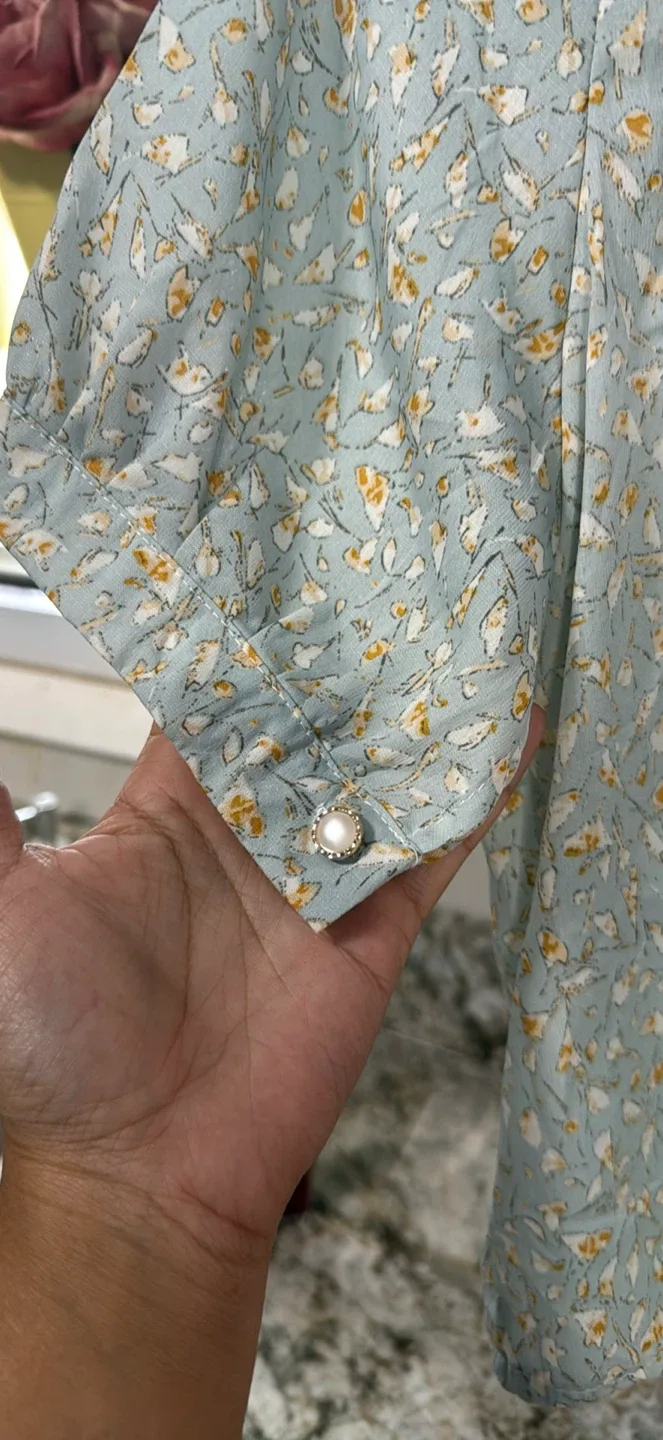 New P.Ta Floral Print Top check more pictures image indicator(4)