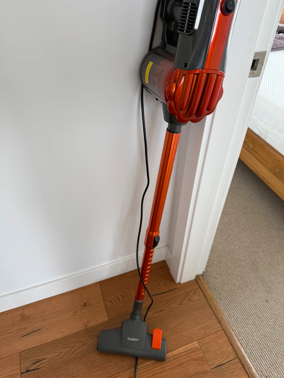Vacuum Cleaner - photo 3