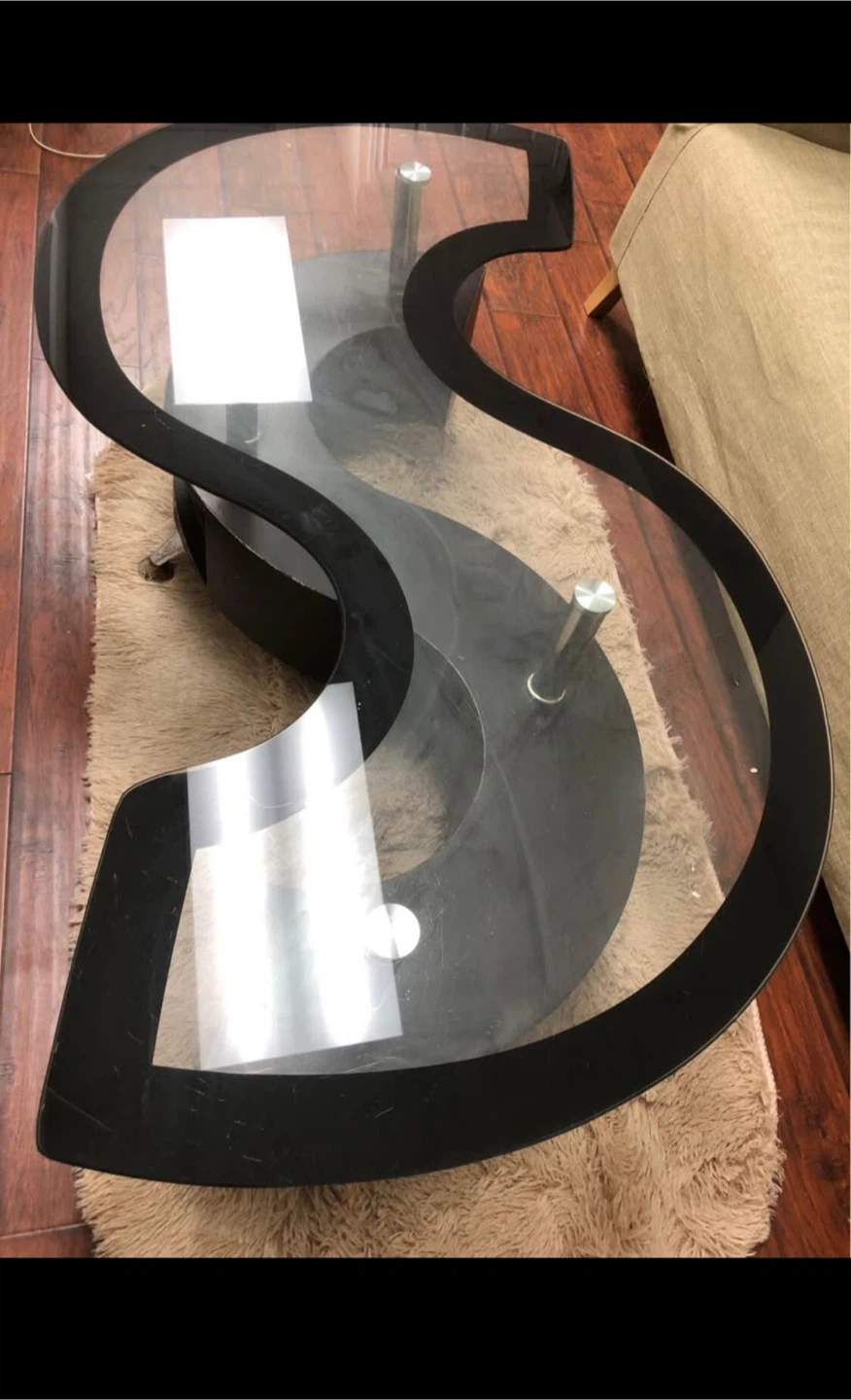 S-shaped Black Glass Top Coffee Table - photo 2