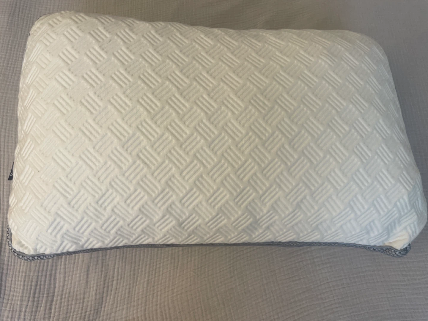 White Memory Foam Pillow - photo 2