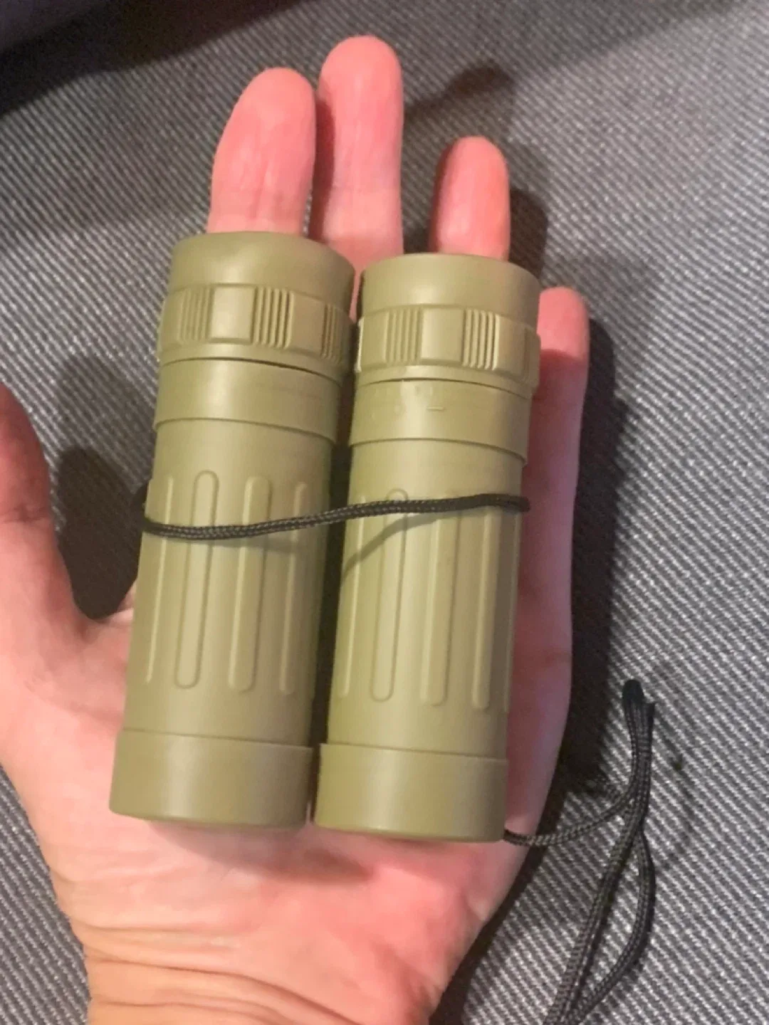 🧡Huckleberry Binoculars with Case image indicator(5)