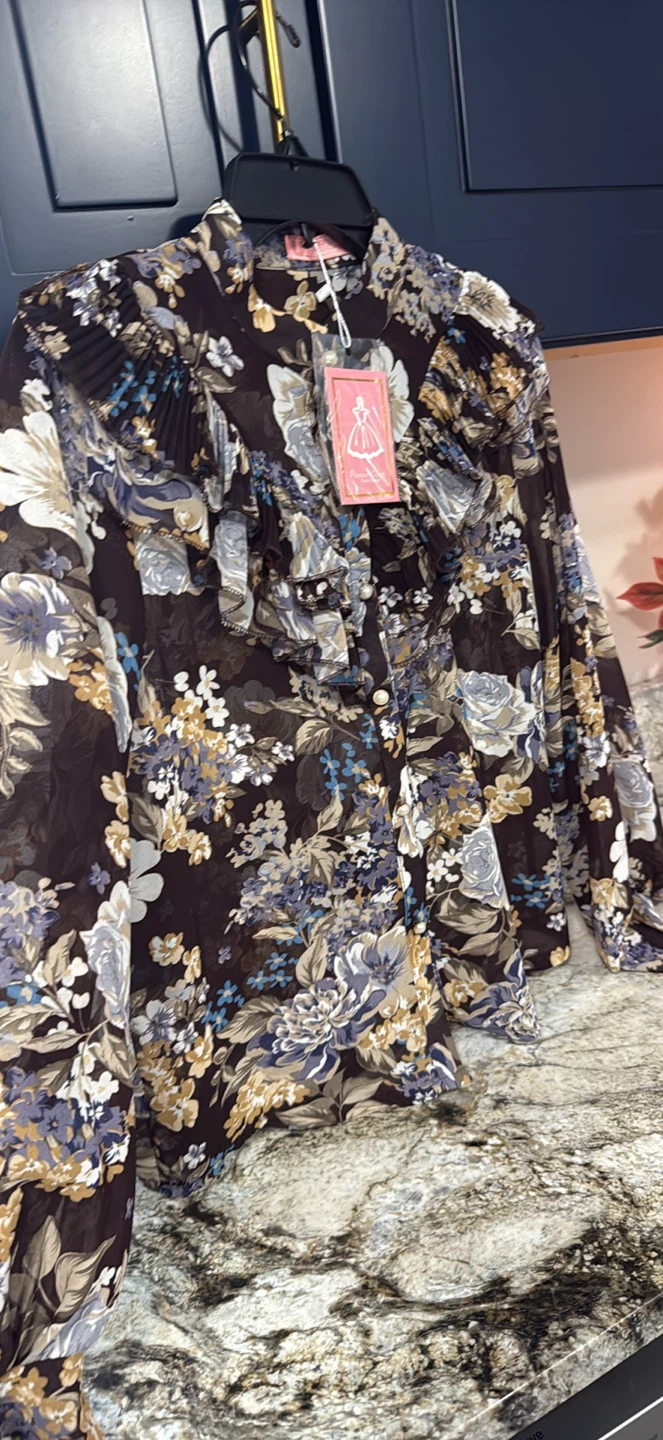 New Floral Ruffle Blouse size M check more pictures - photo 2