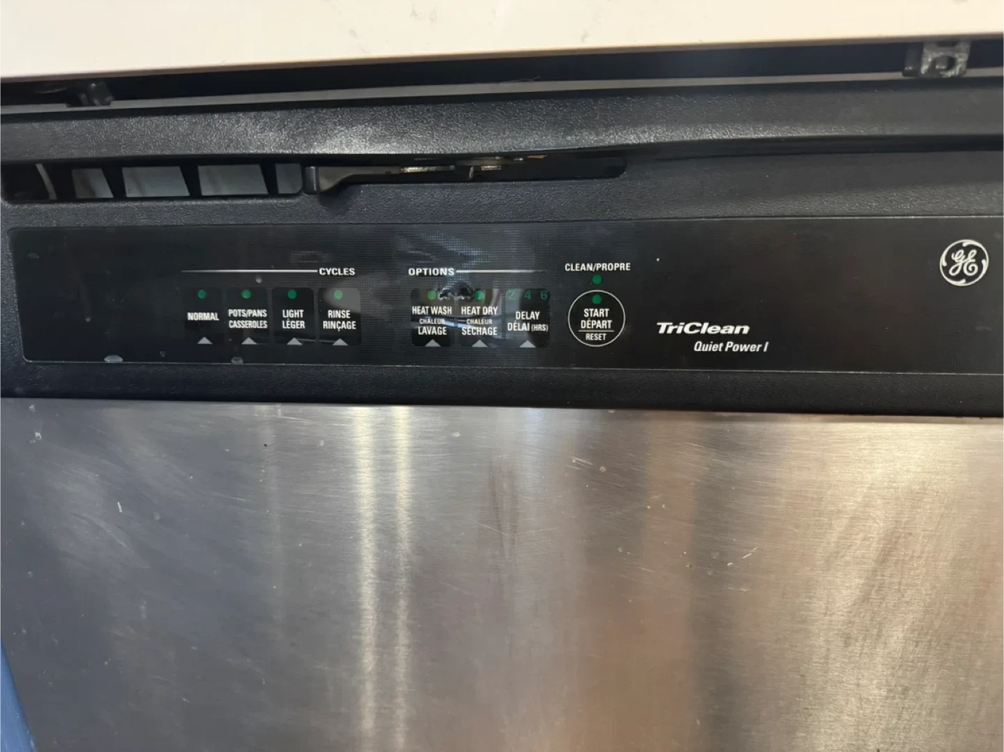 GE TriClean Quiet Power I Dishwasher image indicator(2)
