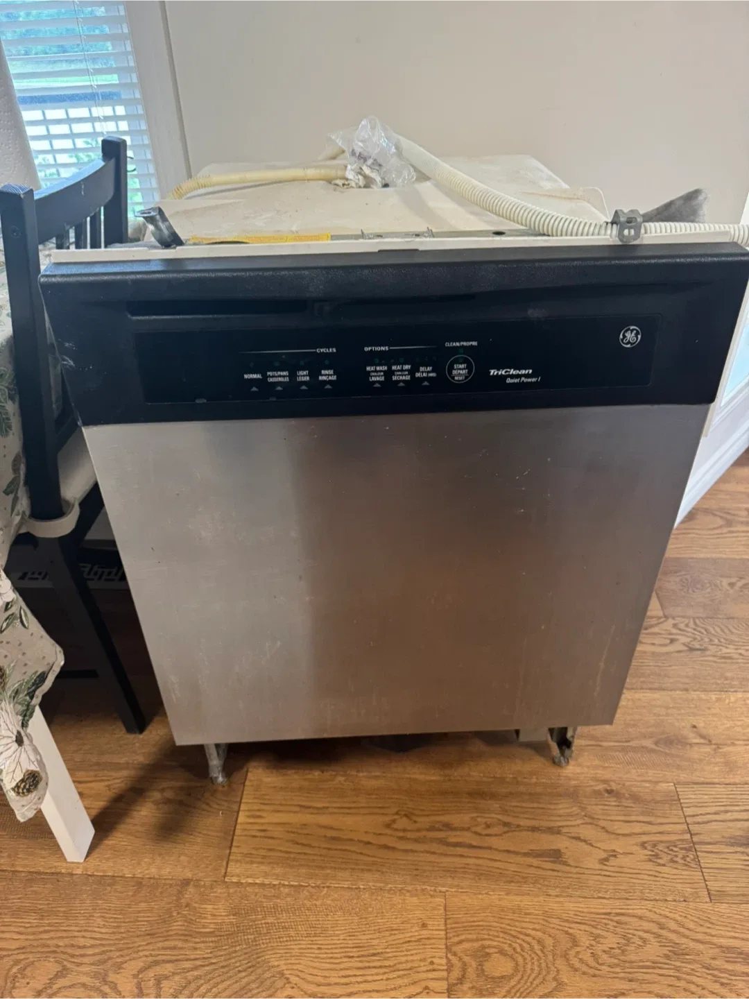 GE TriClean Quiet Power I Dishwasher image indicator(4)