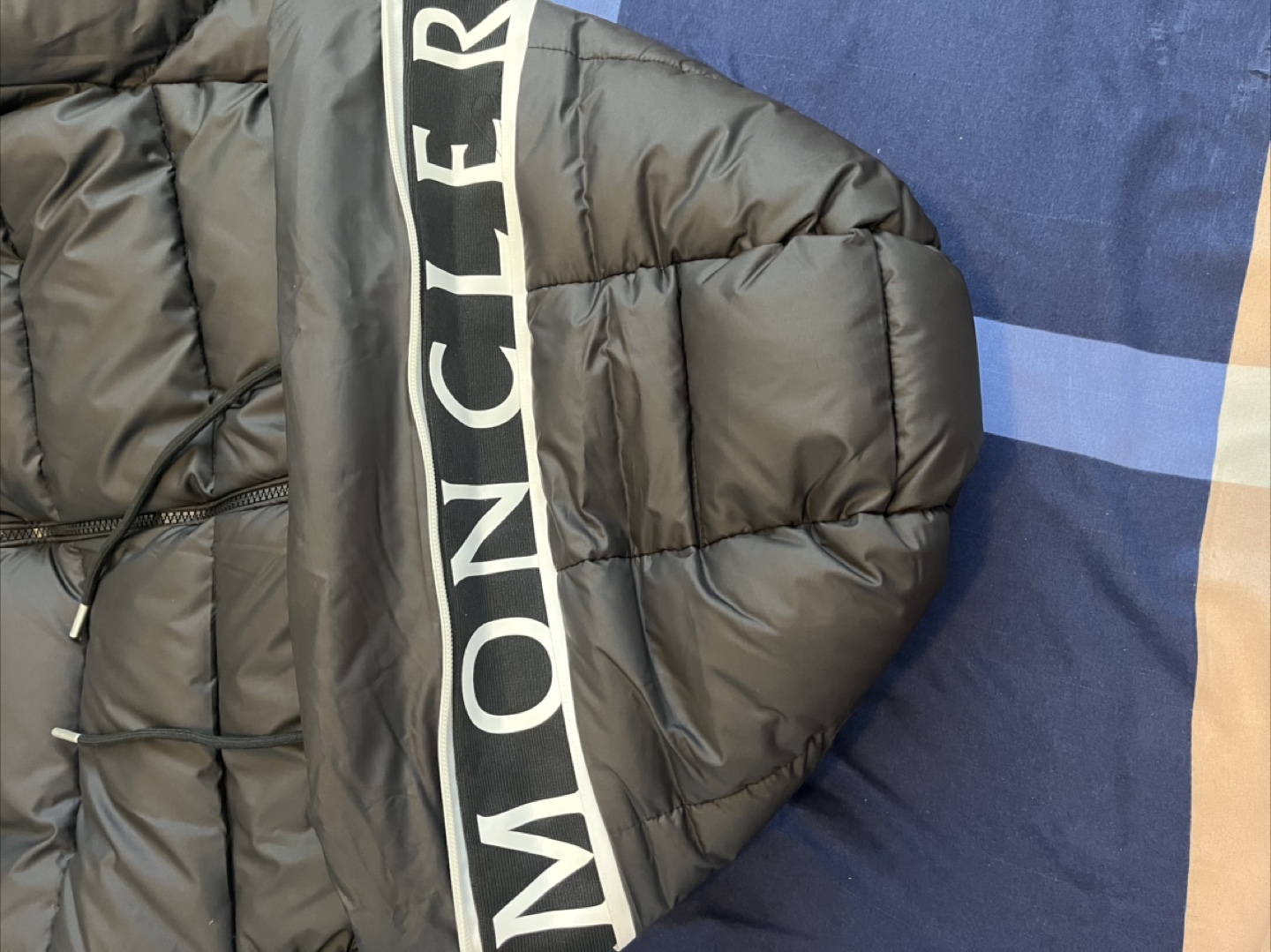 Moncler Black Puffer Jacket - photo 3