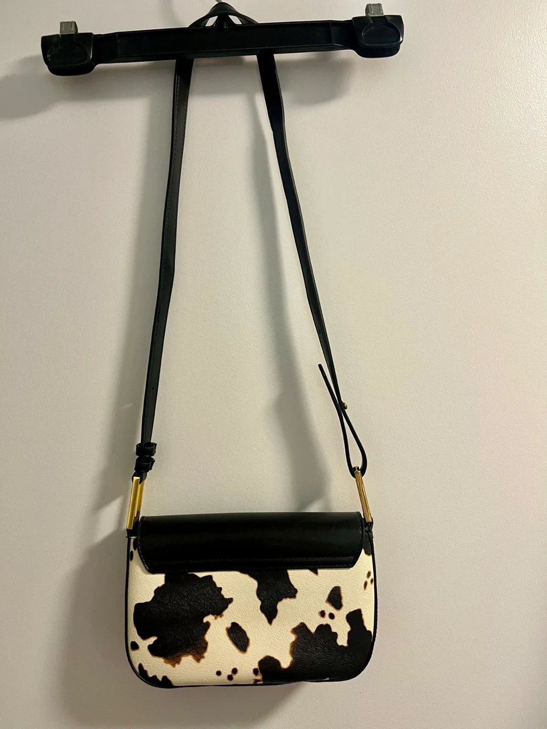 Cow Print Shoulder Bag - Black & White image indicator(4)