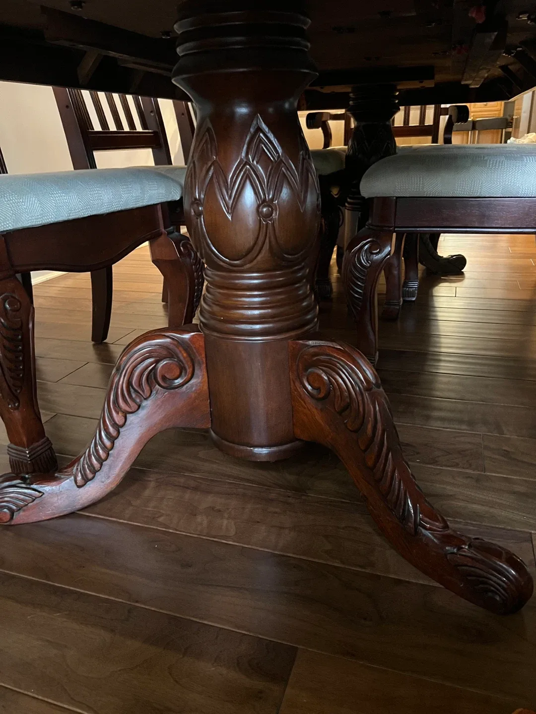 Dining Room Table with 8 Chairs - Dark Wood image indicator(3)