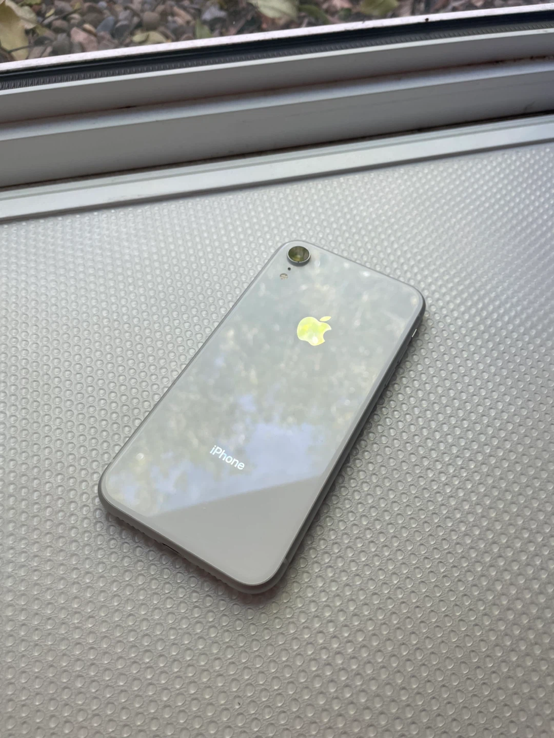 iPhone XR - White - 64GB