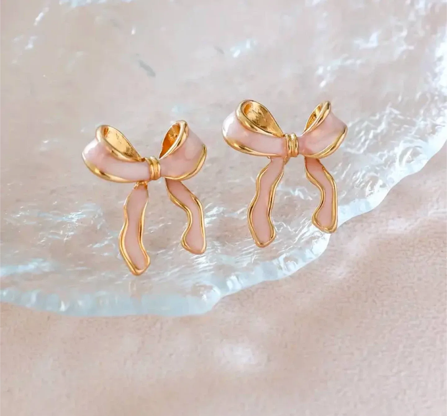 Chic pink bow stud earrings thumbnail
