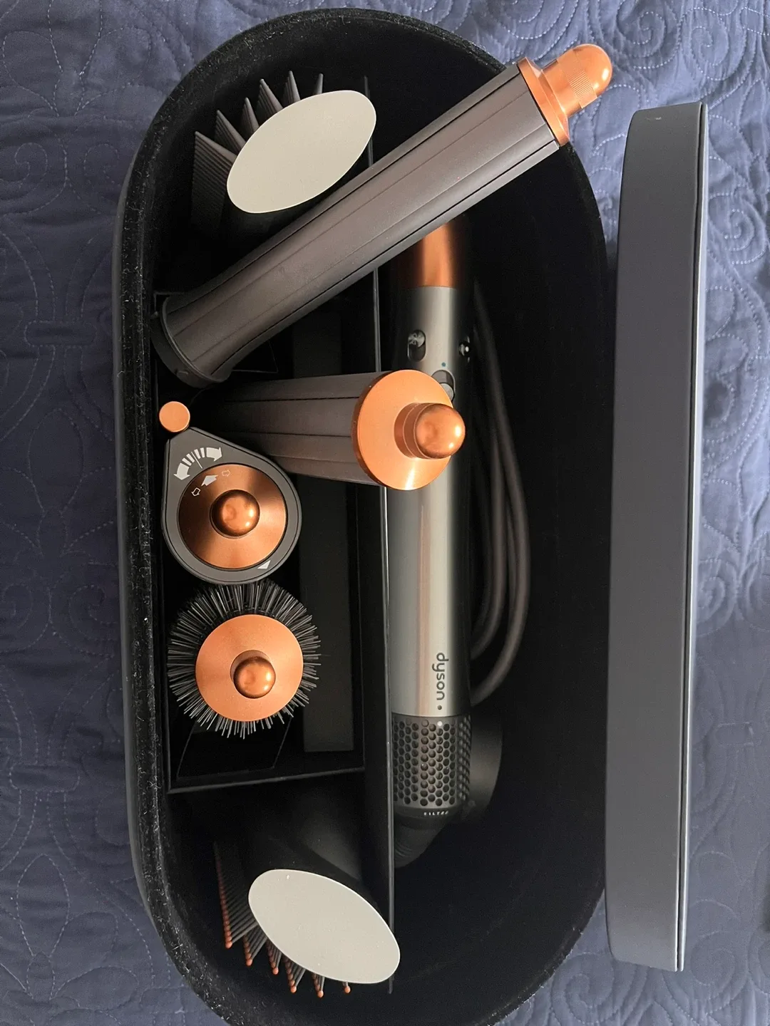 Dyson Airwrap Multi-Styler Complete Long image indicator(2)