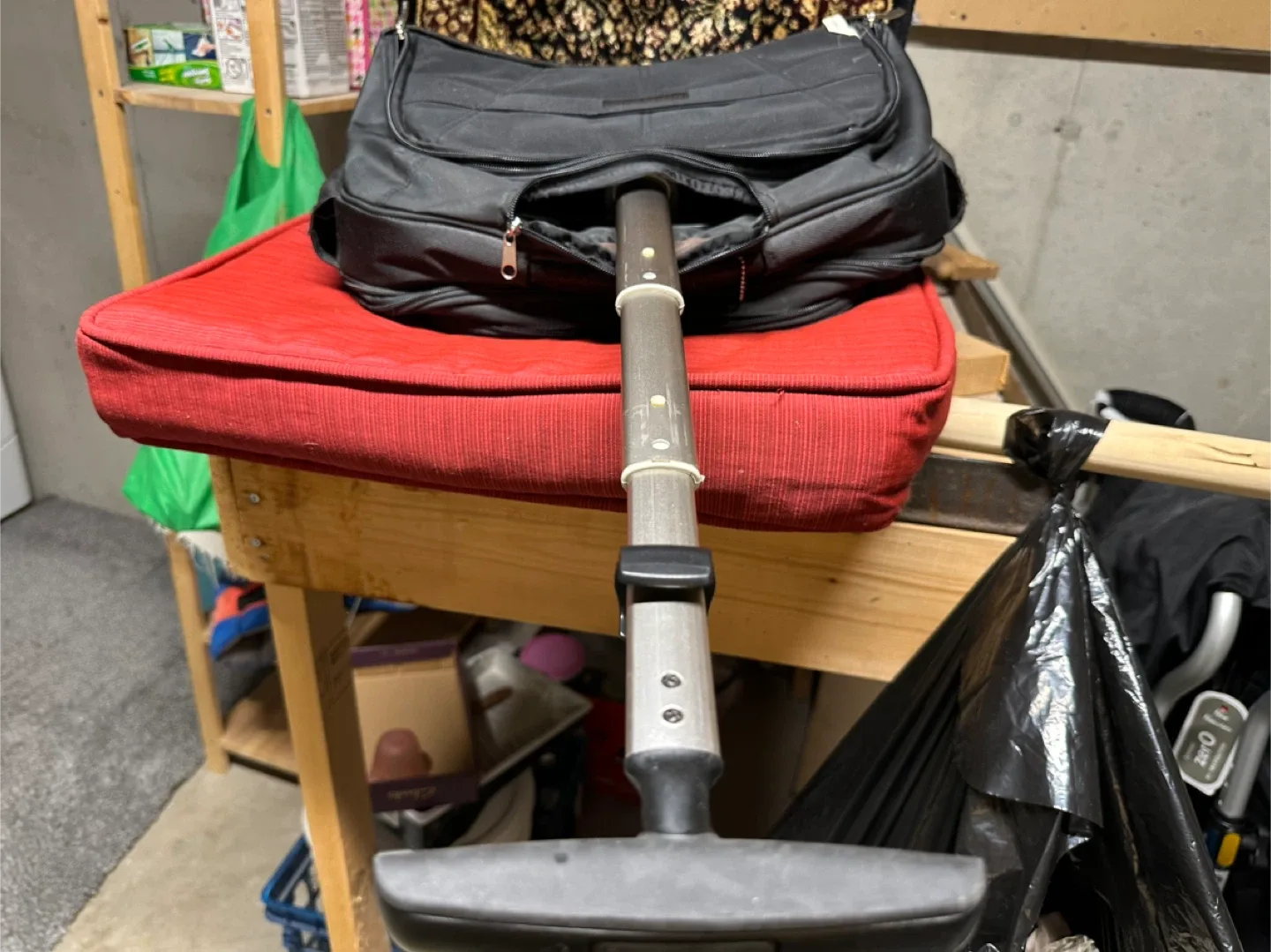 Rolling Suitcase/Laptop Bag - Black image indicator(4)