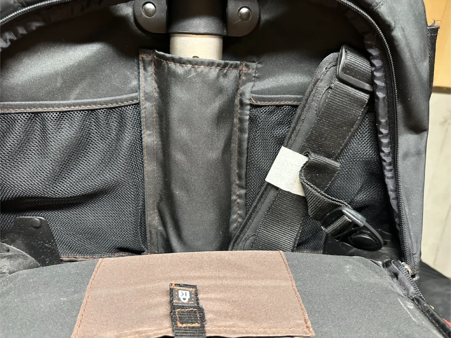 Rolling Suitcase/Laptop Bag - Black image indicator(7)