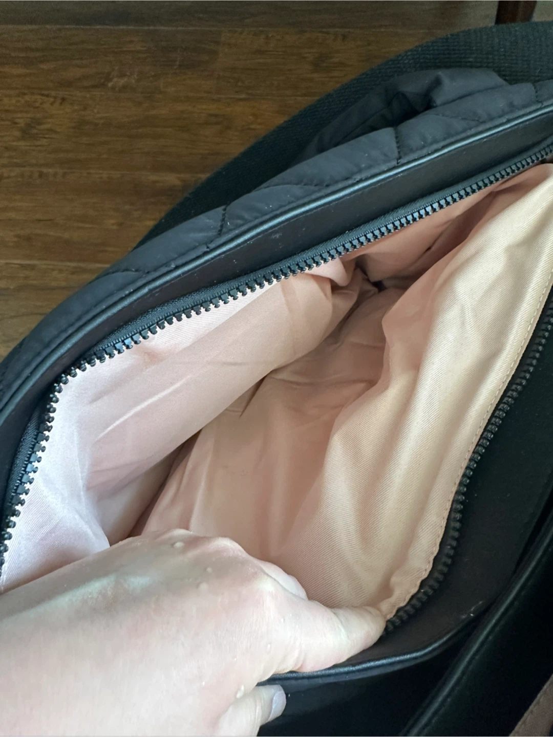 Poppy and Peonies Voyager Quilted Black Bag - photo 5