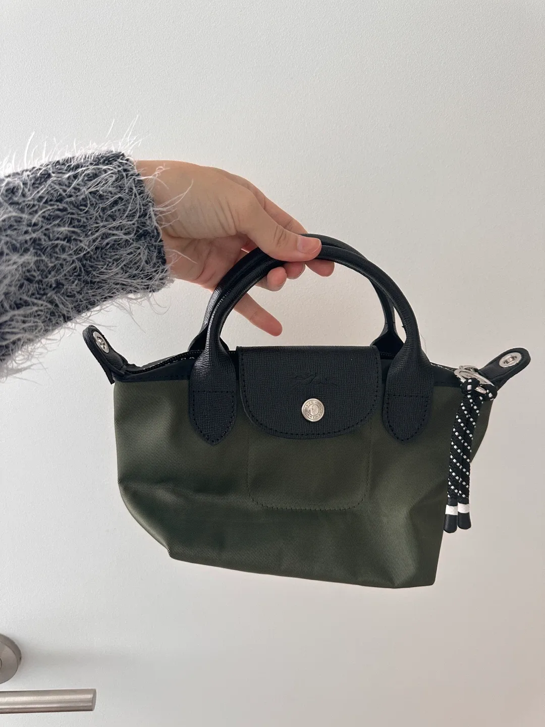 Longchamp Le Pliage Energy XS Khaki Handbag Depose Edition image indicator(2)