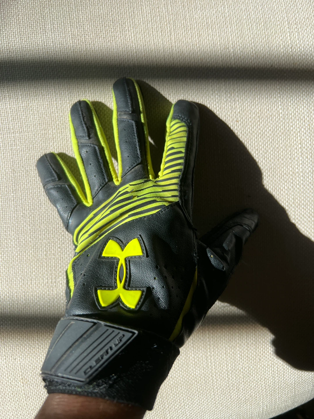 UnderArmour Clean Up 21 Youth Batting Glove LeftHand,Sz M/L - photo 5