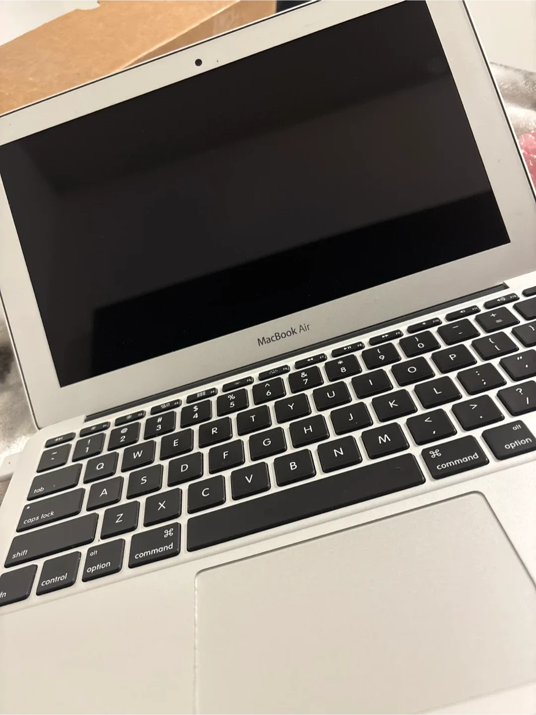 MacBook Air 2013 year image indicator(2)