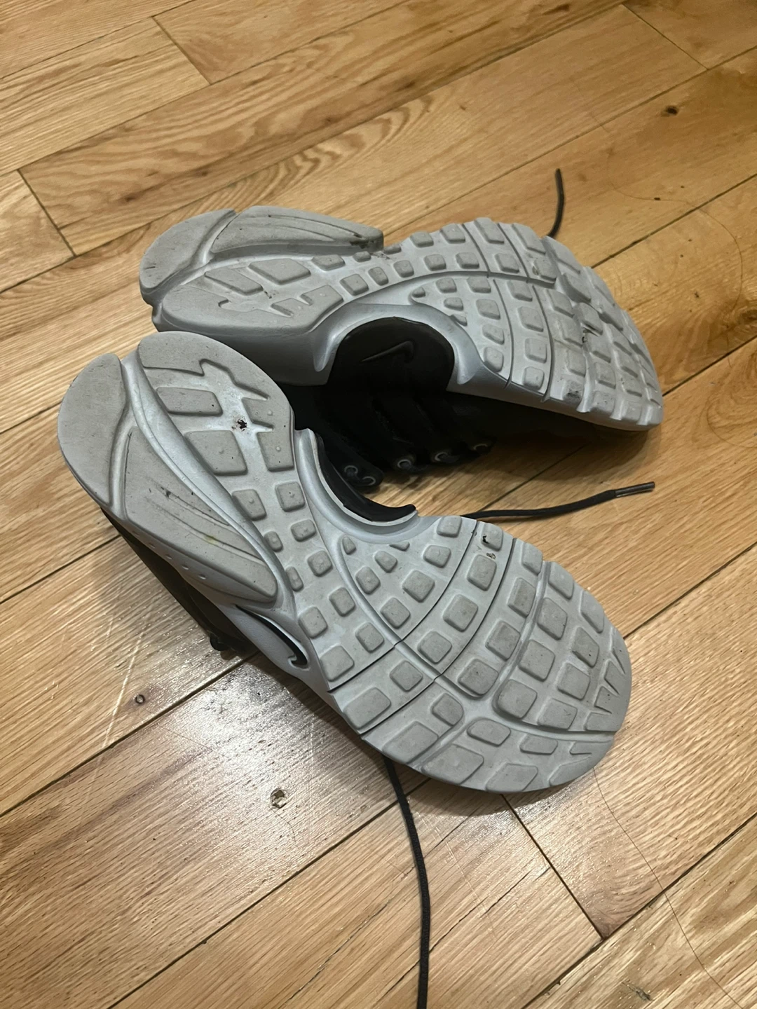 Nike Air Presto Black Sneakers - Size 3Y - photo 2