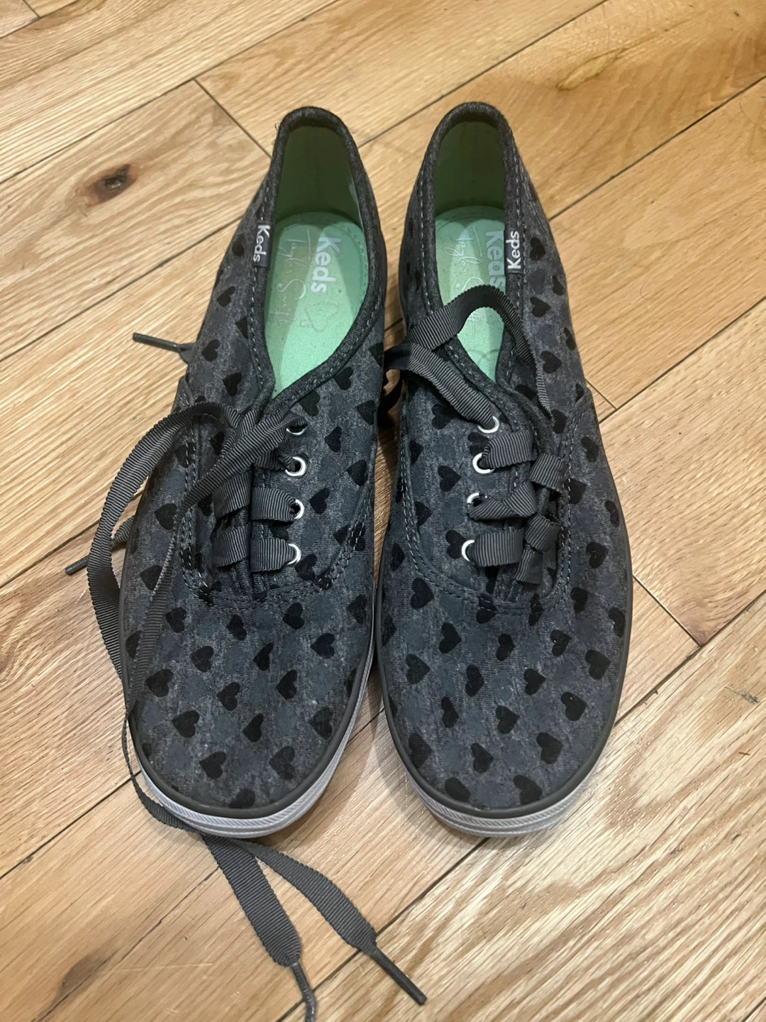 Keds Taylor Swift Heart Print Sneakers - Size 5