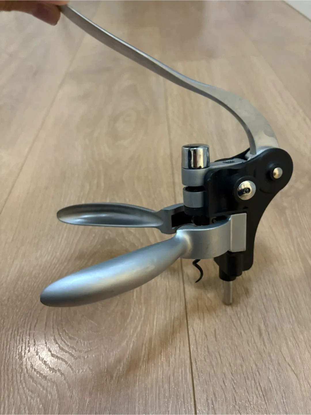 Quantum Lux Wine Bottle Opener Set image indicator(2)