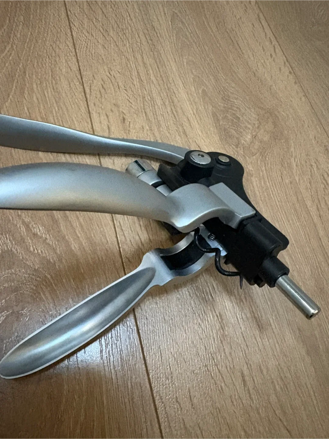 Quantum Lux Wine Bottle Opener Set image indicator(4)