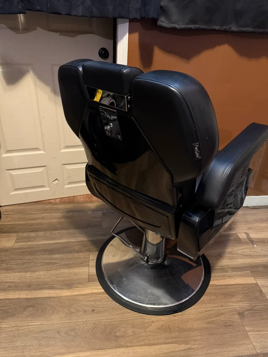 Black PureSana Barber Chair image indicator(4)