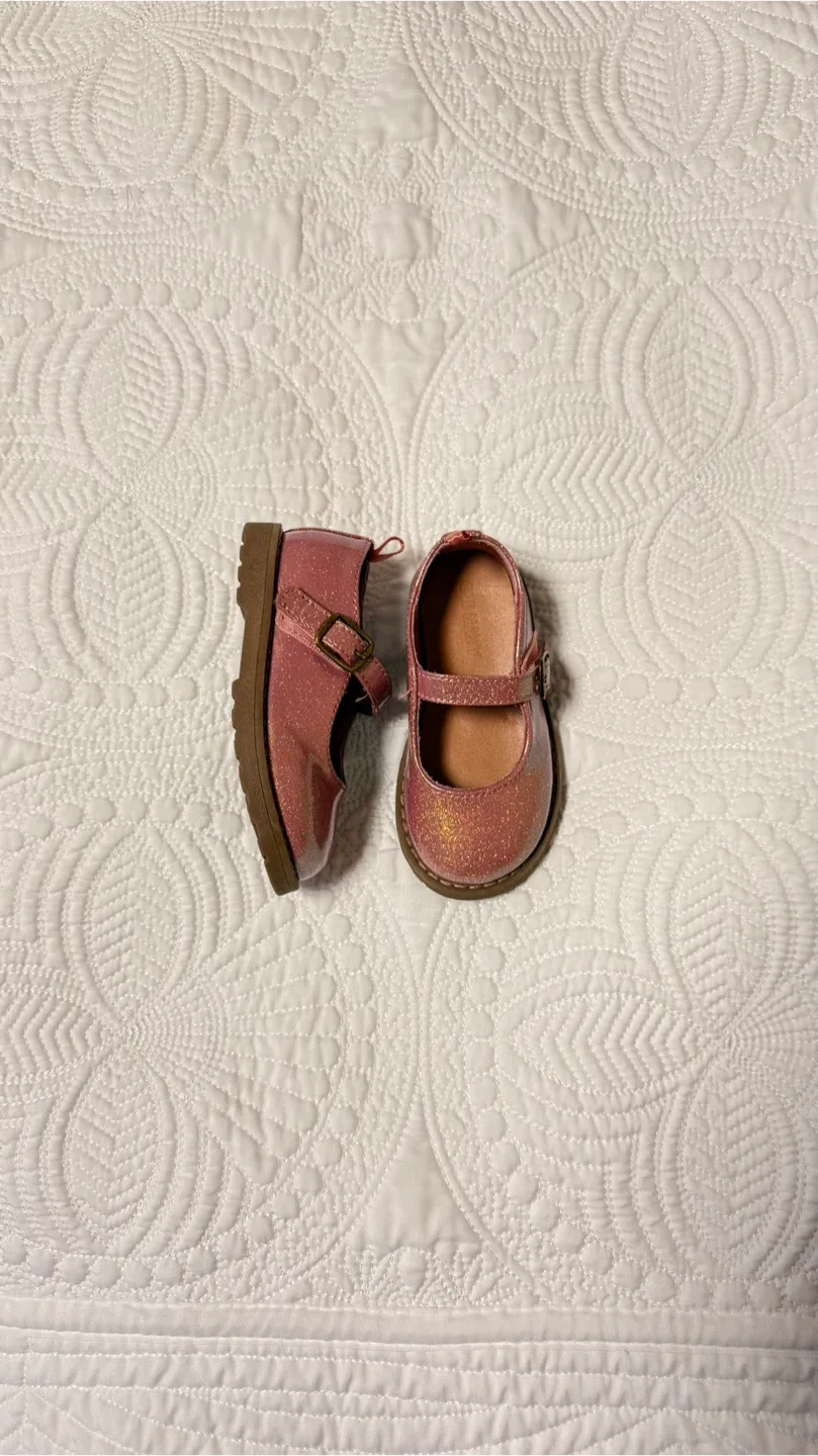 Toddler Girl's Pink Glitter Mary Jane Shoes - Size 6 image indicator(4)