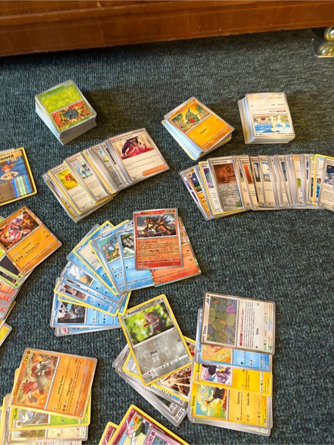 Mixed Lot of Pokemon Trading Cards image indicator(7)