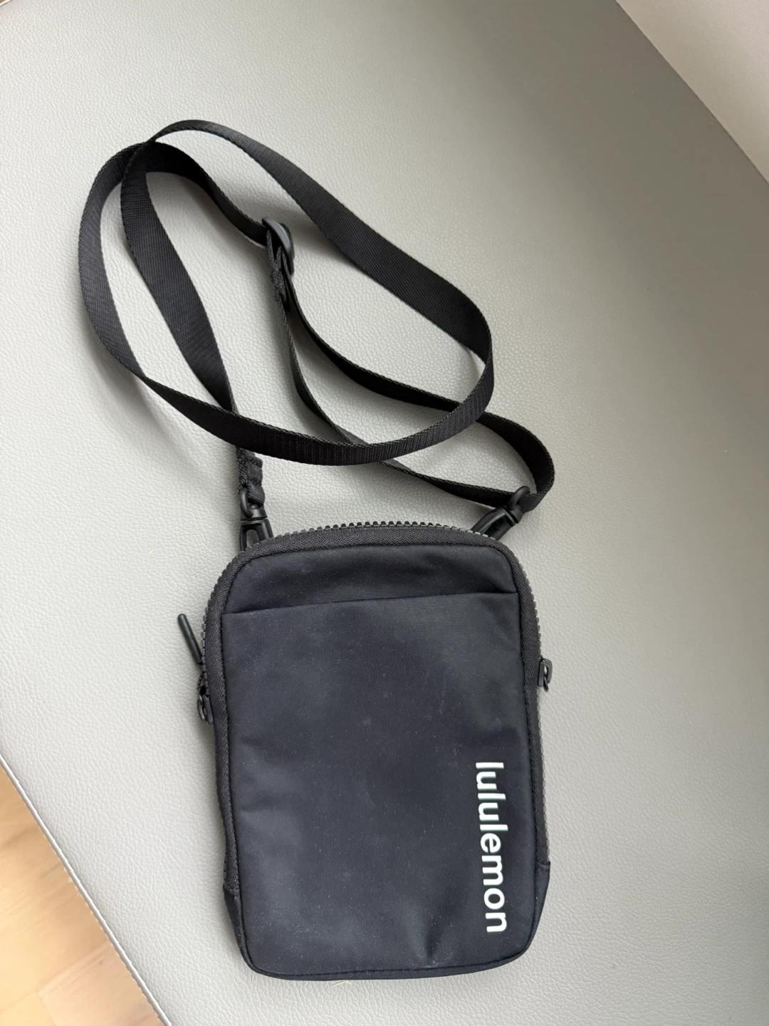Lululemon convertible Crossbody/waist pouch