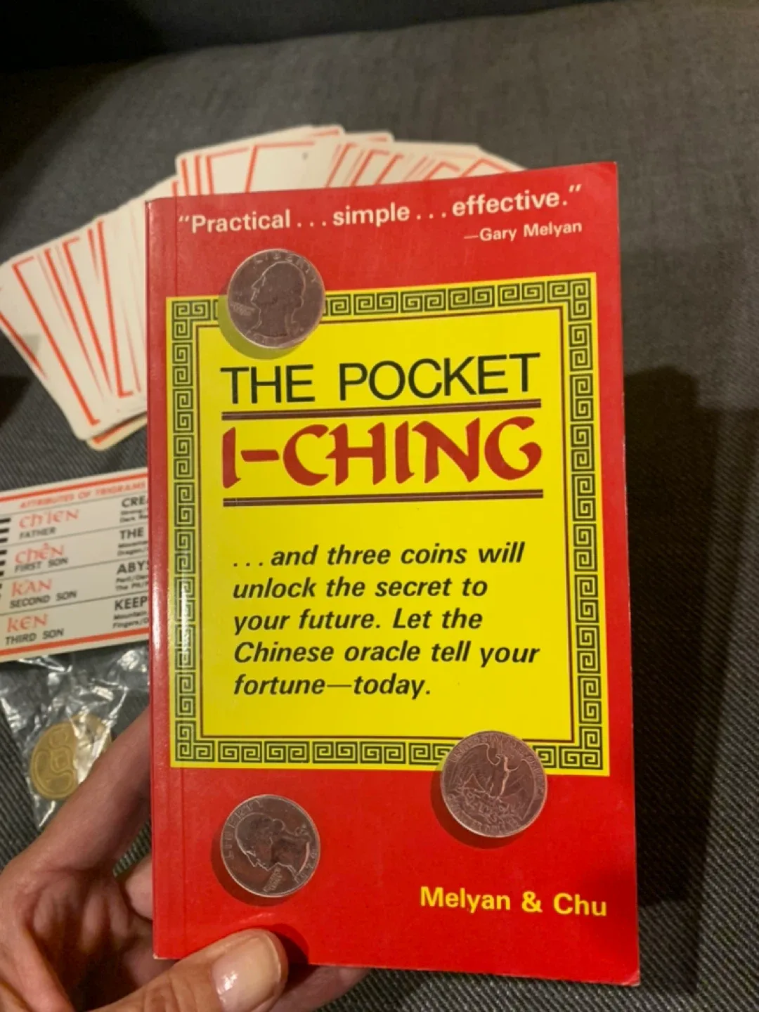 VINTAGE The Pocket I-Ching Cards & Book Set image indicator(2)