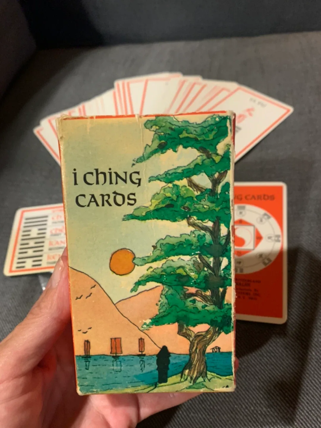 VINTAGE The Pocket I-Ching Cards & Book Set image indicator(4)