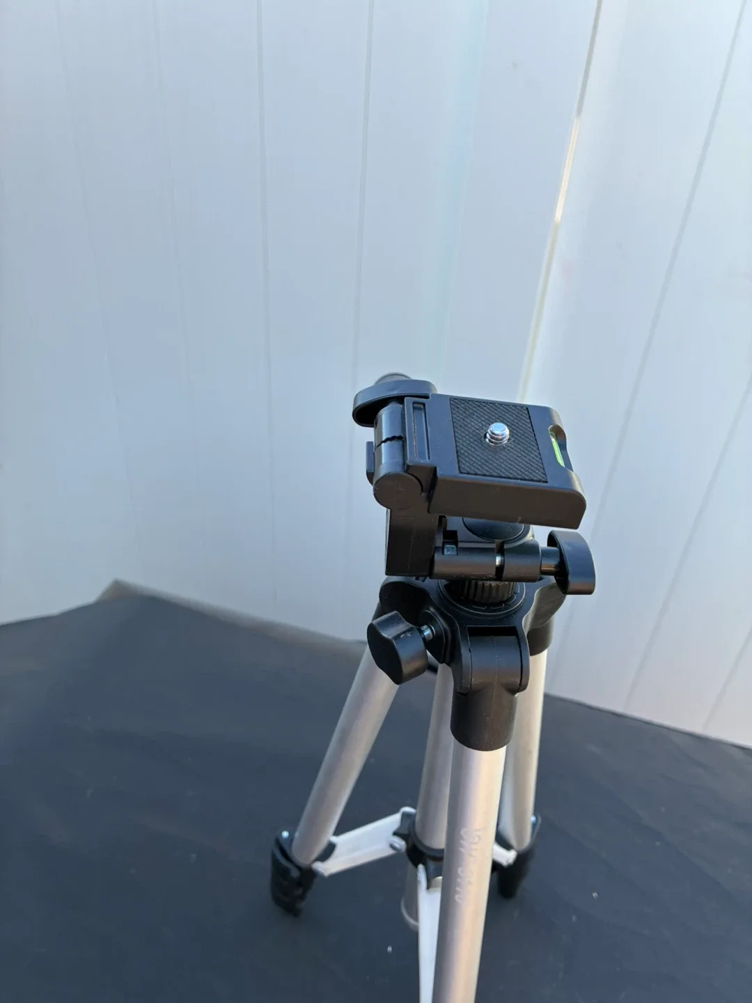 Vivitar VWC-3110 Tripod image indicator(3)