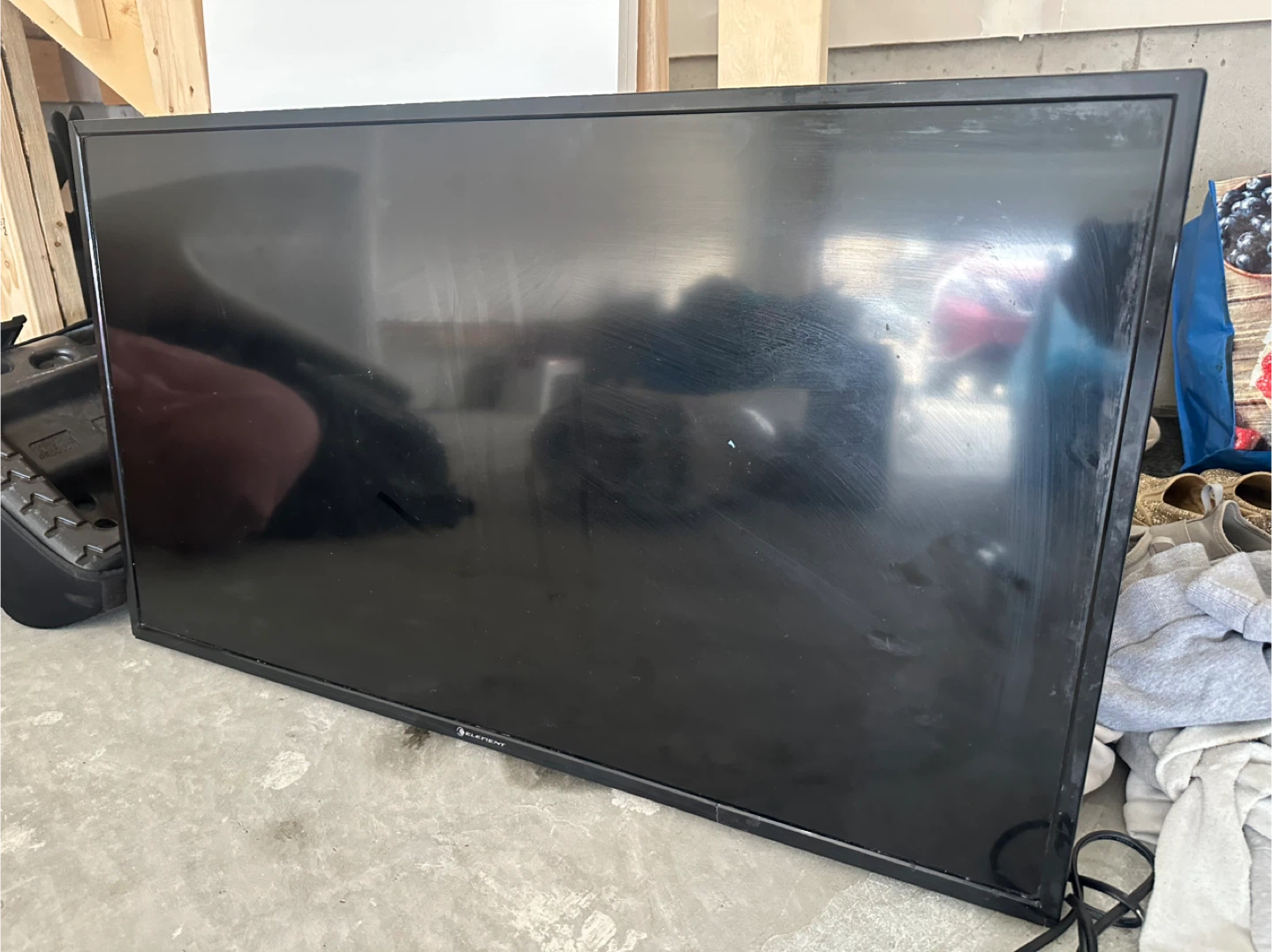 48-Inch Smart TV – Excellent Condition - photo 2
