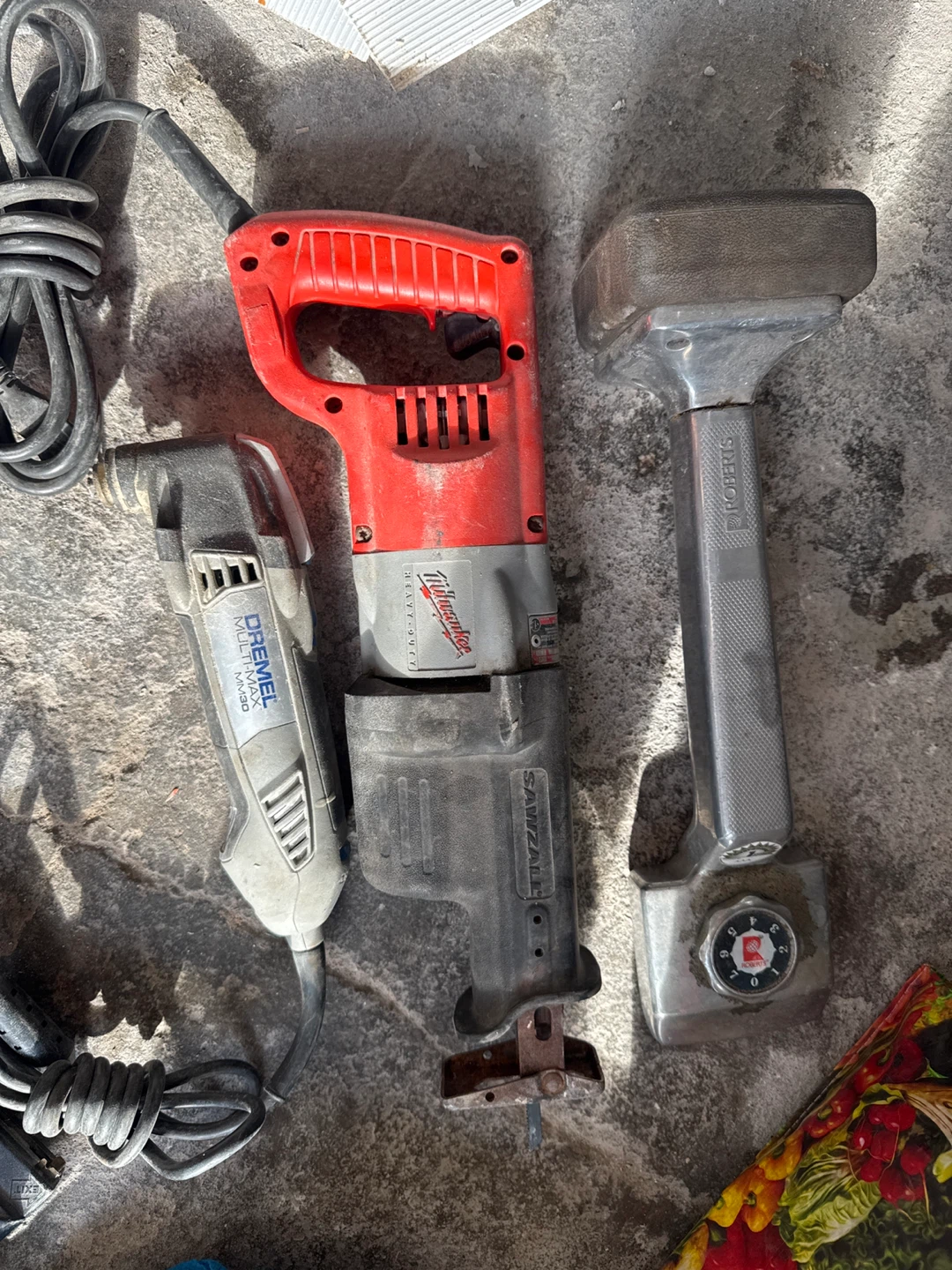 Milwaukee Sawzall & Dremel Multi-Max MM30