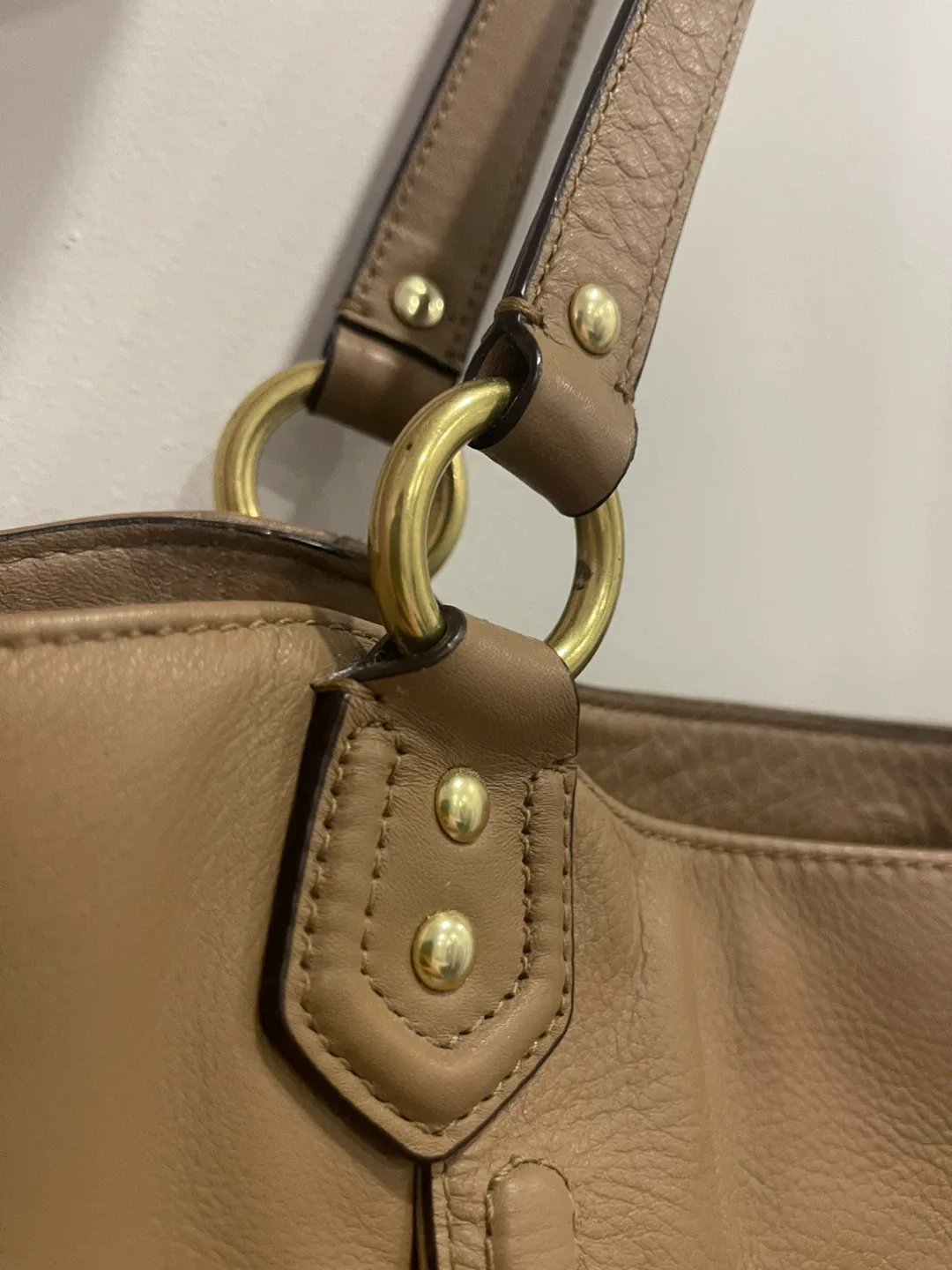 Coach Campbell Shoulder Bag image indicator(4)
