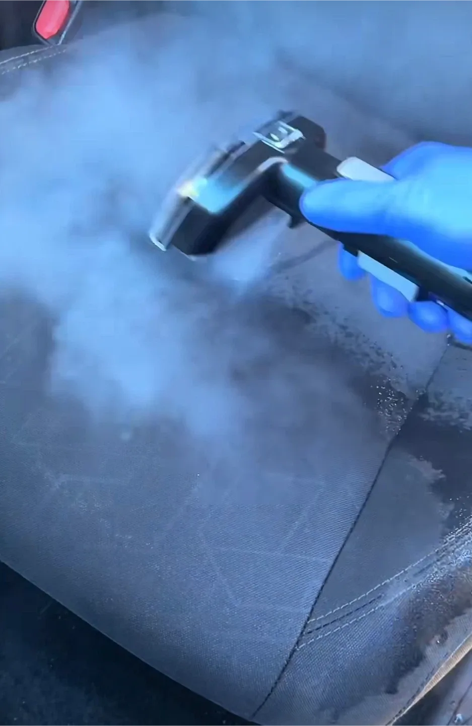 Bissell Little Green HydroSteam Pet Portable Carpet Cleaner image indicator(3)